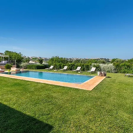 Trulli Almaviva By Perle Di Puglia * 치스테르니노